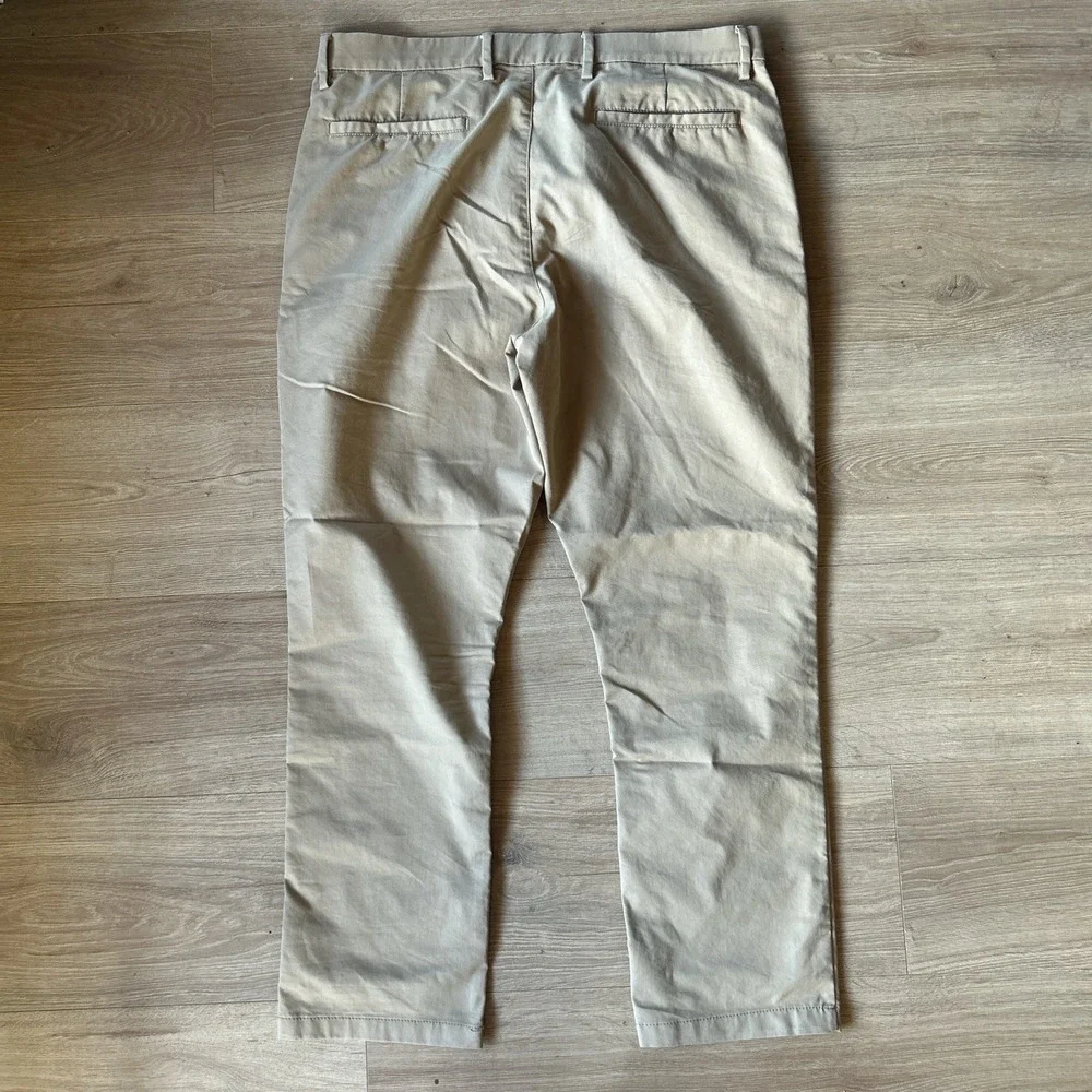 Old Navy Ultimate Tech Slim Chino Pants Mens 36x30 Khaki Tan Built-In Flex